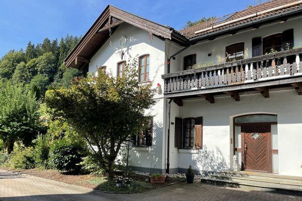 Historisches Wohnen im Park, Seenähe, gute Lage - von Privat