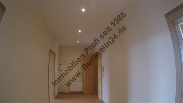 Mietwohnung -- 2er WG tauglich - saniert- Wannenbad mit Fenster Duschbad – G0040752