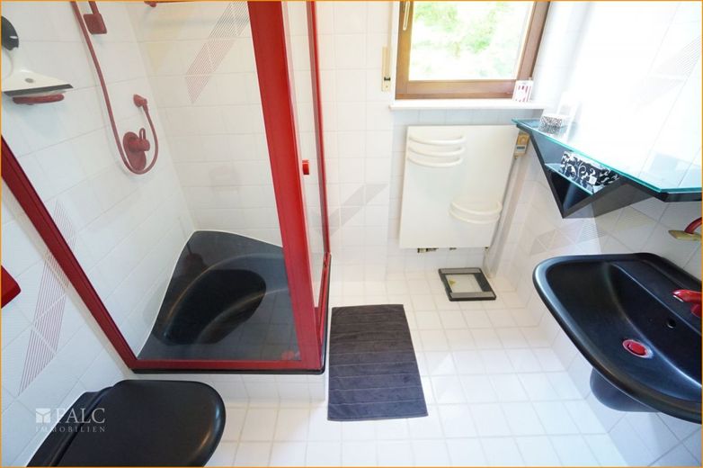 Badezimmer EG