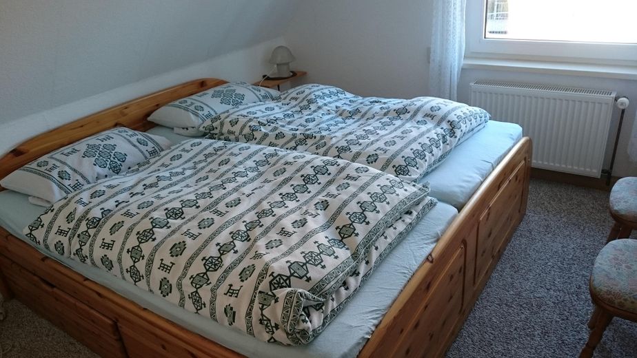 Schlafzimmer obere Wohnung