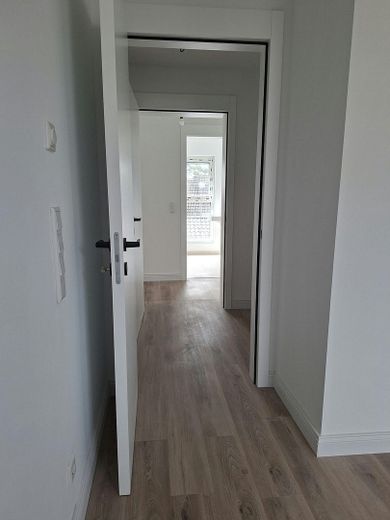 Wohntraum am Stadtrand von Wedel - Penthousewohnung mit zwei Dachterrassen – Flur