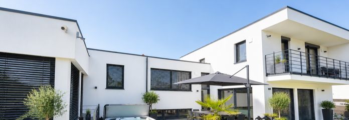 Modernes Einfamilienhaus in Feldrandlage mit viel Privatsphäre – provisionsfrei – Außenansicht