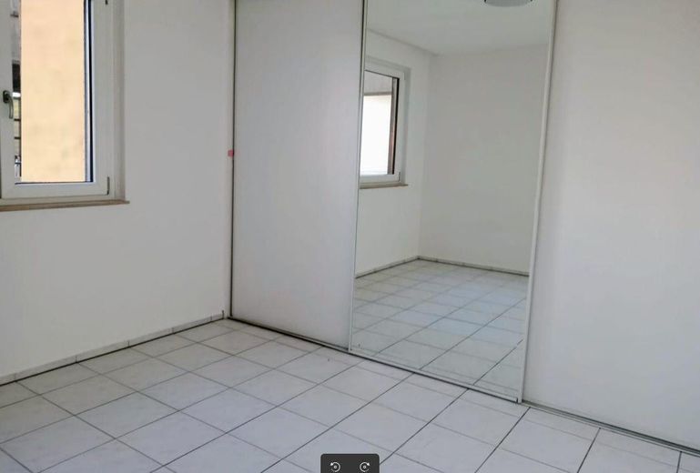 Mieszkanie 2-pokojowe na Sachsenhäuser Berg – Schlafzimmer