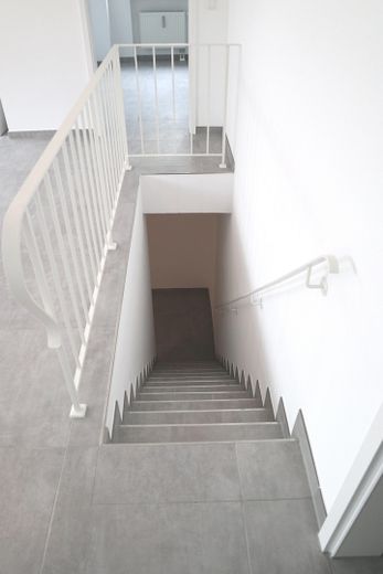 Provisionsfrei: 3 Zimmer Maisonette Gartenwohnung - 79 m² Nutzfläche in guter Lage – Treppe
