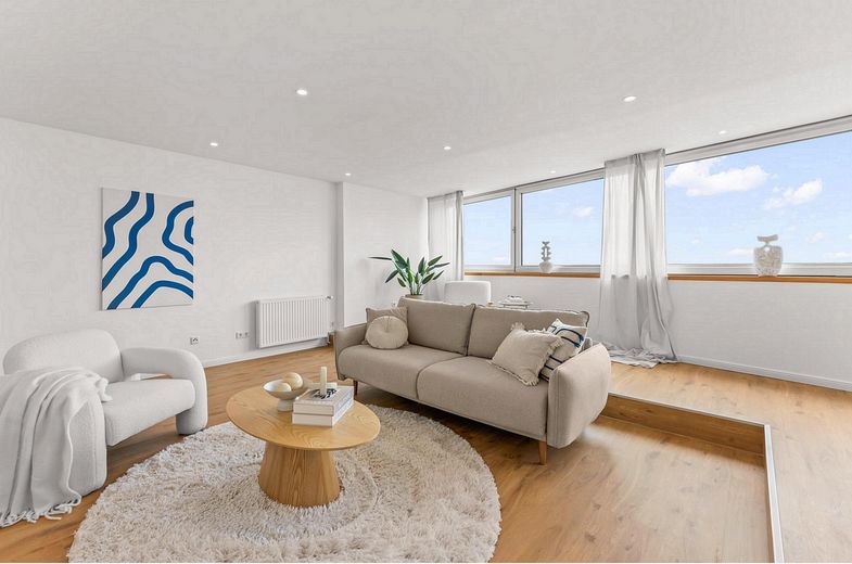 Esclusivo appartamento in città con vista spettacolare su Bremerhaven – pronto per essere abitato – senza provvigione! – Wohnzimmer