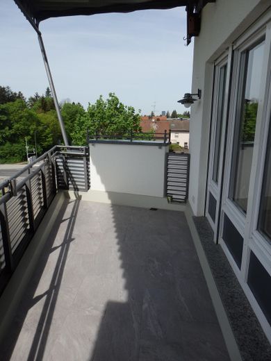 Familienfreundliche 4 Zimmer Wohnung in München Trudering – Balkon