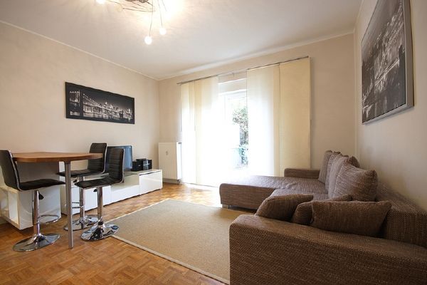 Appartamento elegante e moderno con pavimento in parquet, accesso a Internet (VDSL), centrale e tranquillo
