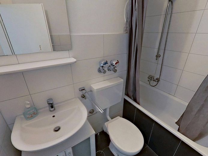 Öğrenciler ve meslek eğitimi görenler aranıyor: Münster-Kinderhausen’da geniş WG odası – Ansicht II: Bad