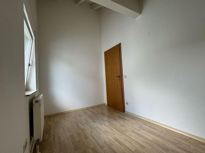 Charmante 3-Zimmer-Wohnung mit Sonnenbalkon in Cleebronn – Foto 6