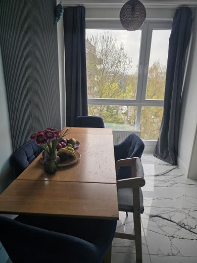 Moderne Penthousewohnung mit 3 Zimmern und EBK – Foto 9
