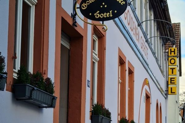 Hotel z restauracją wraz z osobnym 3-pokojowym mieszkaniem
Możliwy share deal – przejęcie sp. z o.o.