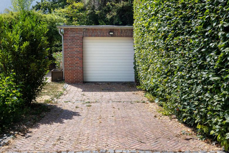 Hochwertiges Einfamilienhaus, 228 Wohnfl., 3 Etg., 5 Schlz., Terrasse, 2 Balkone, 3 Bäder & Sauna – फोटो 29