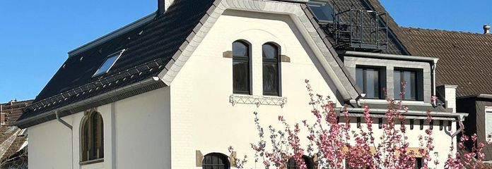 Вілла в стилі модерн, капітально відремонтована: 3 кімнати, 109 м², тераса на даху біля Графенберзького лісу