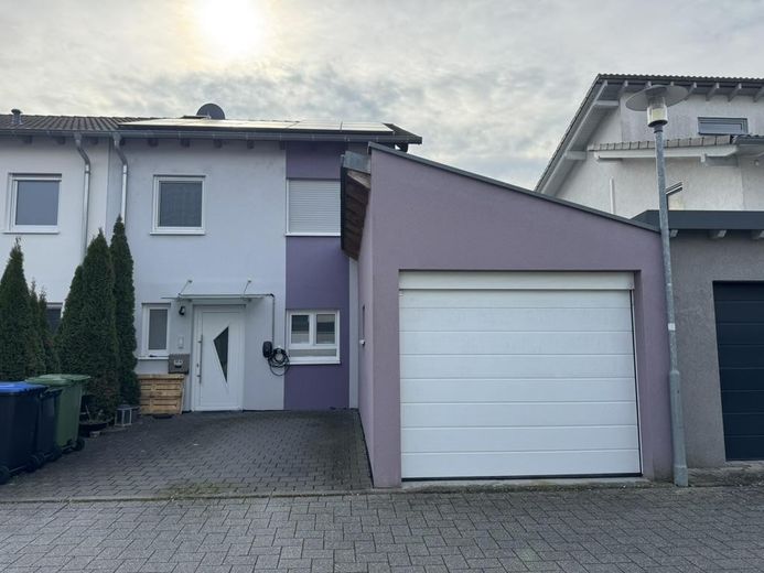 Hausansicht von vorne