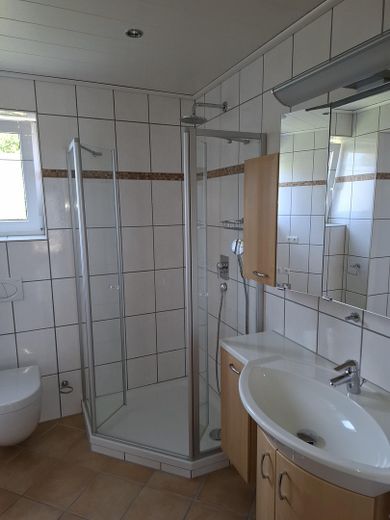 Provisionsfreie Eigentumswohnung mit Terrasse und Gartenanteil in Landshut-Auloh – Photo 3