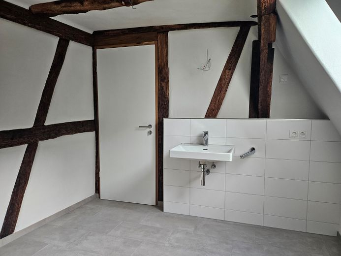 Tageslichtbad mit Dusche DG