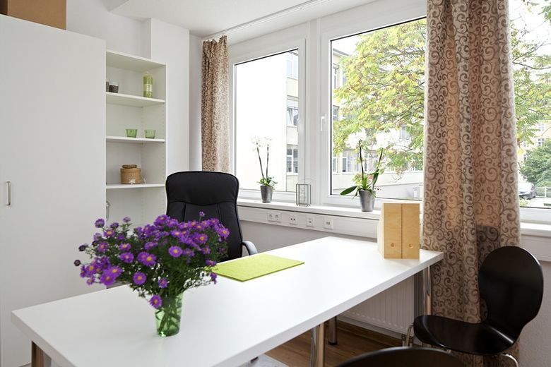 Azubi`s, Studenten, Schüler aufgepasst....freie Zimmer in Apartments zu vermieten! – Bsp. Wohnen/Schlafen