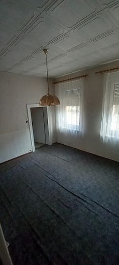 Sanierungsbedürftiges Reihenmittelhaus mit Nebengelass und Garage – Foto 11