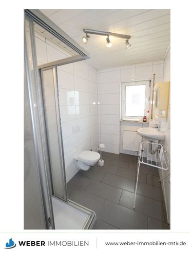 ++ ZWEI Häuser + EIN Preis +  Garten + DOPPEL-Garage + sofort FREI ++ – Bad 4 im DG Hinterhaus