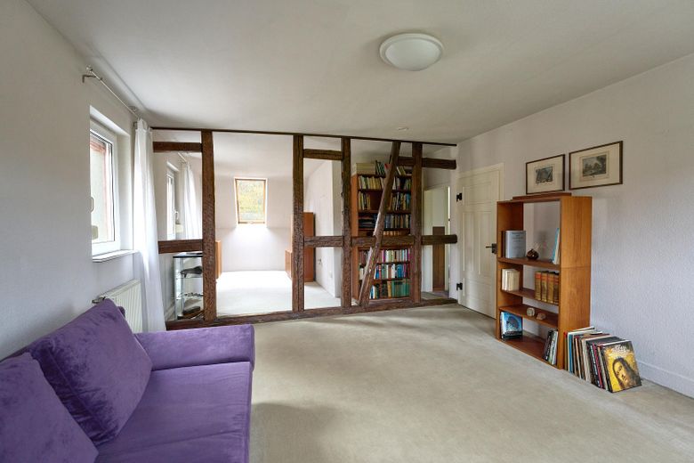 Wohnzimmer 1.OG mit Balken