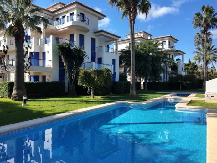 Exklusive Wohnung mit 2 Schlafzimmern und 2 Bädern in wunderschöner Wohnanlage nur 200 m vom Strand – Foto 1