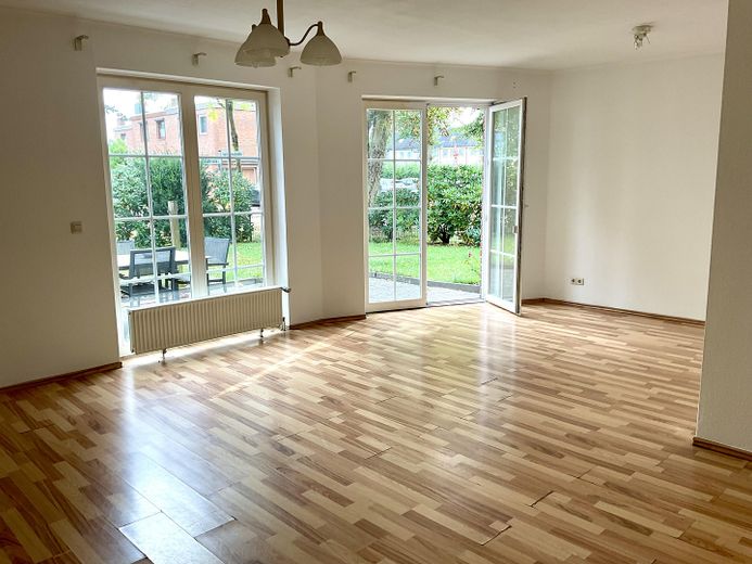 Neuer Preis! v. Privat  3-Zi. mit Garten in Brinkum, Stuhr – Wohnen 30,5 m² 