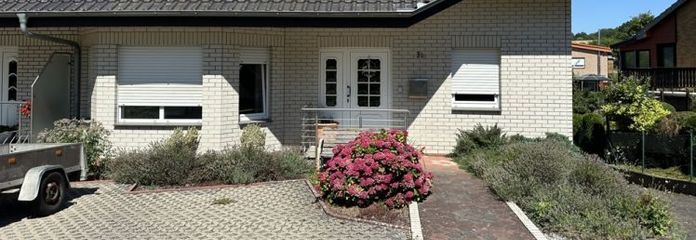 Geräumige, unterkellerte Doppelhaushälfte in Vlotho - Holzmann Immobilien