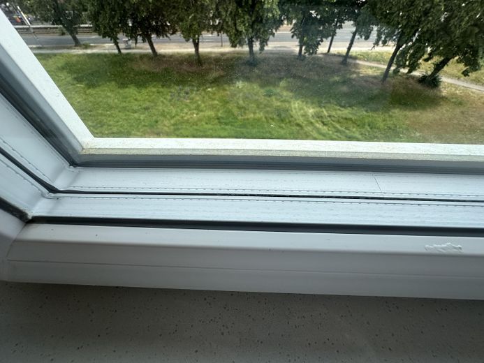 Provisionsfreie Neubau-Dachgeschosswohnung–Erstbezug, hochwert. Ausstattung, 5 Min. Bhf Köpenick – 3-fach verglaste Scheiben