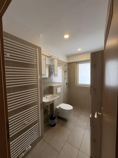 OG (Badezimmer)