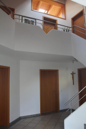 Lichtdurchflutetes Architektenhaus – Fluhr EG
