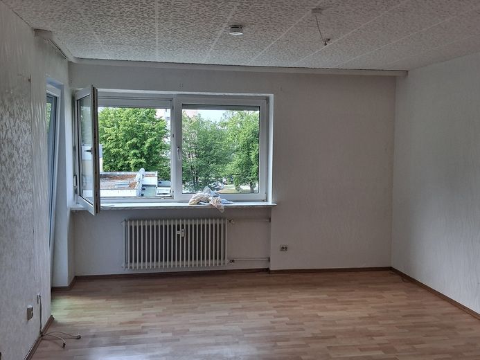 Helle 69,4-m²-Eigentumswohnung in Neuburg a. d. Donau 3. OG, sofort frei, VB 215.000 € – Foto 7