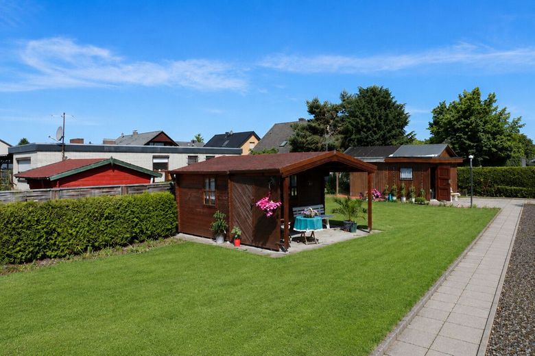 Modernisiertes Ein-/Zweifamilienhaus mit Fernwärmeanschluss in ruhiger Sackgassenlage – Garten