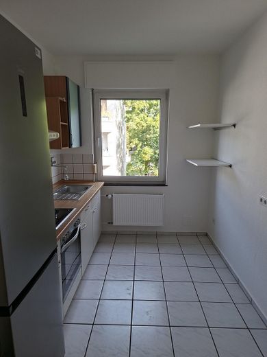 Stilvolles renoviertes Single-Apartment mit Altbau-Charme – Provisionsfrei! – Bad