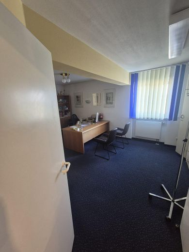 Ufficio / studio in posizione centrale a Erdweg – Behandlungsraum 1