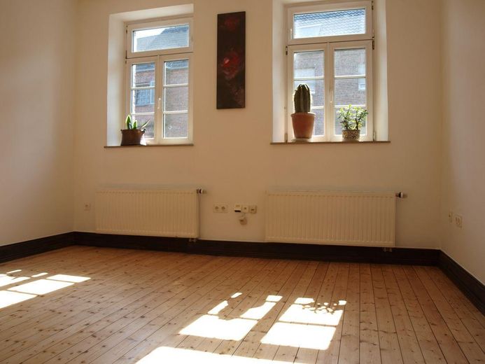 2 Büroetagen in Kerpen-Sindorf – Büro EG (2 mal ca. 15-16qm)