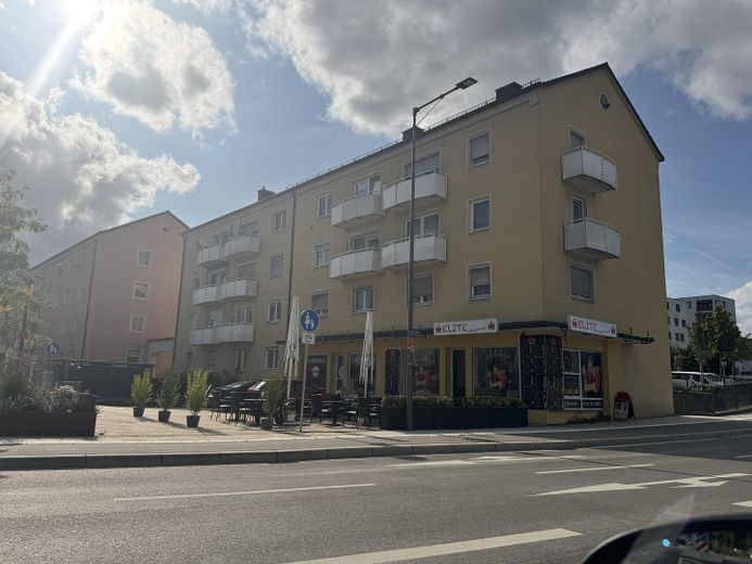 Strasse