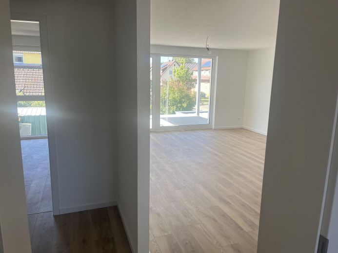 Piso de 4,5 habitaciones en Spaichingen, a estrenar en obra nueva – Schlafzimmer (links)