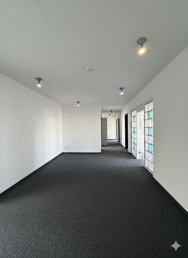 Flur / Eingang von links