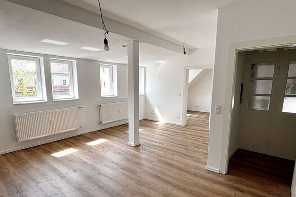 Première occupation après rénovation : appartement lumineux de 3 pièces avec cuisine équipée &amp; isolation haut de gamme - idéal pour 1-2 personnes