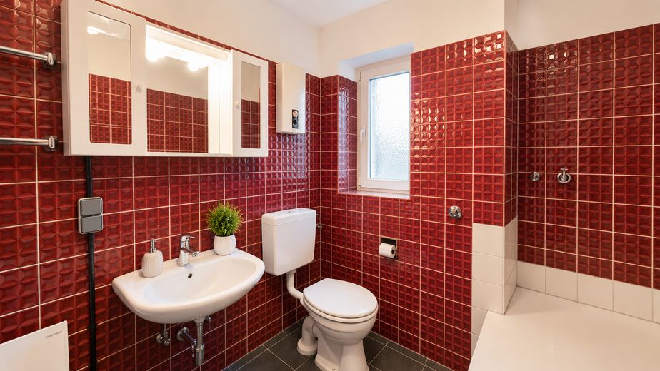 Jobcenter – جوب سنتر – Джобцентер – jouw nieuwe woning is klaar! – Badezimmer