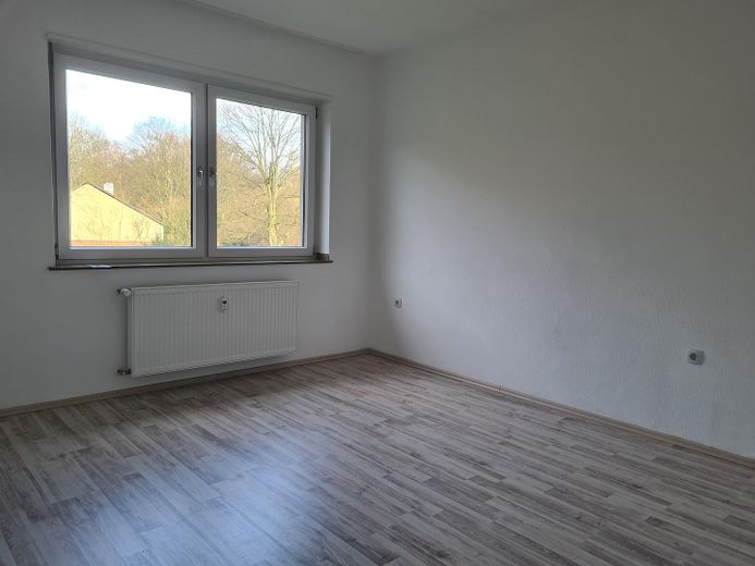 Ruhiges Wohnen, stadtnah in Ge-Buer mit Balkon, Terrasse & Garten – Beisp. Schlafzi. Nachbarwohnun