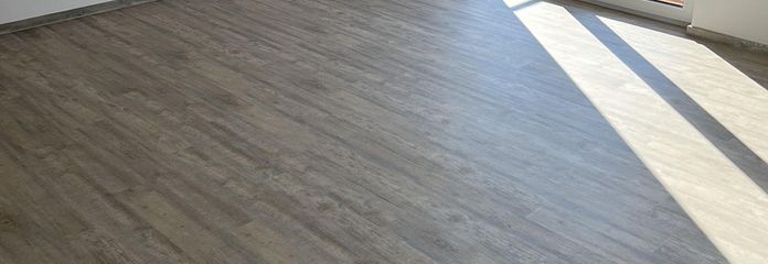 Balkonlu, mutfaklı ve banyolu eşyalı oda