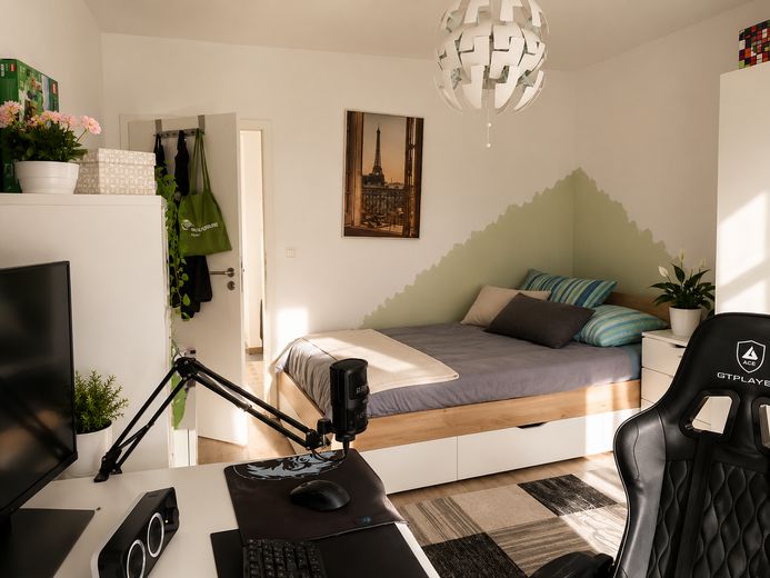 „Południowomiejski klimat nad jeziorem Maschsee”, Twoja lokalizacja determinuje Twoje życie! – Schlafzimmer