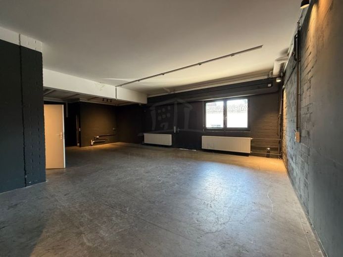 Espacio adicional seguro y climatizado de almacenamiento, taller o showroom con WC en el complejo comercial Ellernreihe – Foto 1