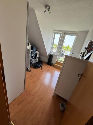 Gemütliche 3-Zimmer-DG-Wohnung (64 qm) – Perfekt für Studenten & Pendler nahe FH Niederrhein – Weiteres Zimmer