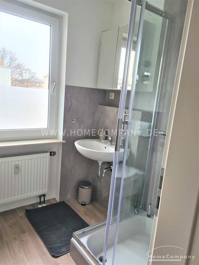 2202215 HomeCompany Dresden Möbliert/Furnished Studio Apartment mit Balkon in Dresden-Plauen max. 1 Person – 2f269428d4233a33713c493413d0348d800c4835.jpg