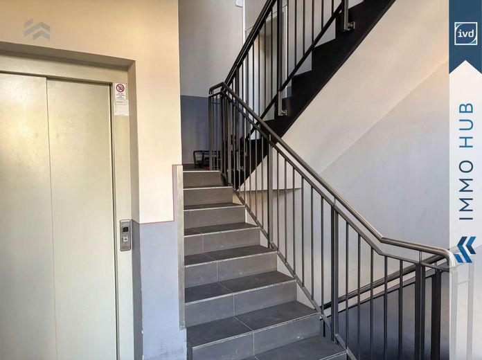 5468694-eqjA1GpZ9BMUCbmt3KCNmXag-Treppenhaus.jpg