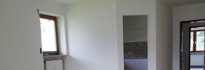 Wohnzimmer mit Kochnische