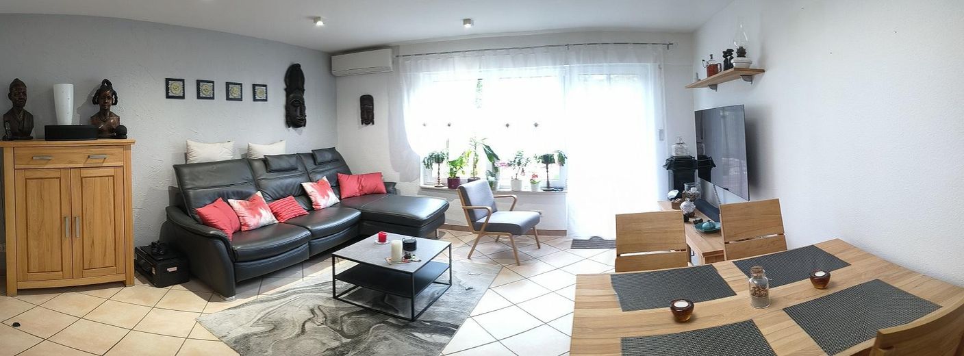 Modernisiertes Reihenmittelhaus in ruhiger Lage – Wohnzimmer EG