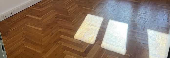 2_Zimmer zum Parkplatz